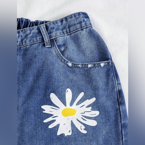 Floral Blue Jeans - Picture 5 of 9